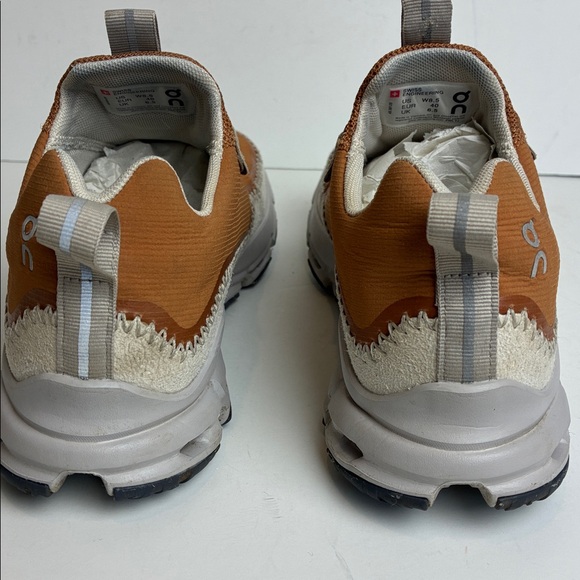 On Cloud  Cloudaway Sneaker Women's  Almond Glacier Hiking US 8.5 Streetwear - Picture 5 of 16